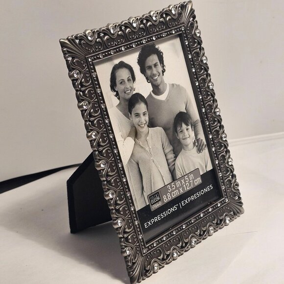 Expressions™ Ornate Silver Tone Metal Frame Holds 3.5" x 5" Photo NEW - Picture 3 of 7